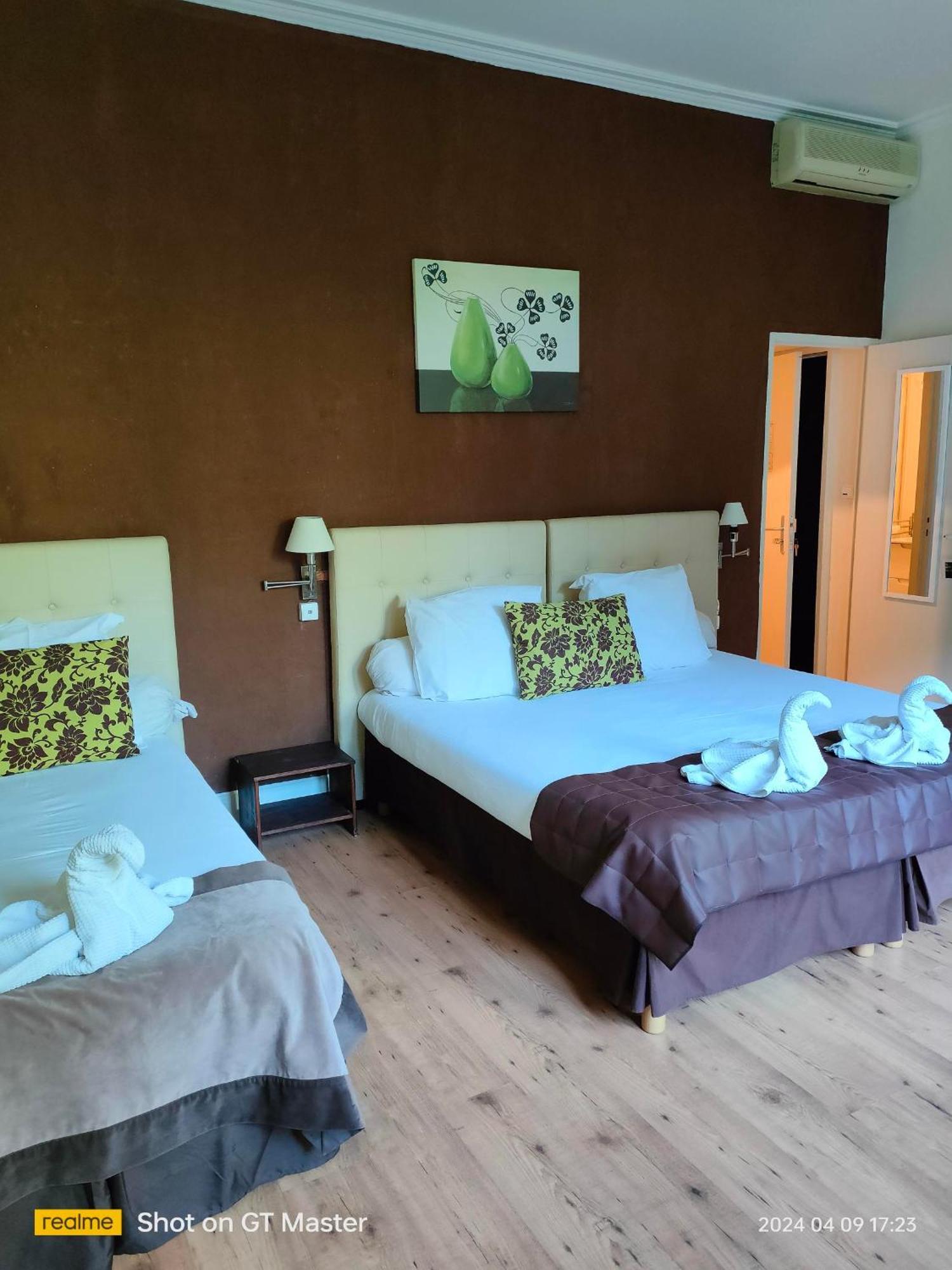 Auberge Du Parc Orgon Zewnętrze zdjęcie